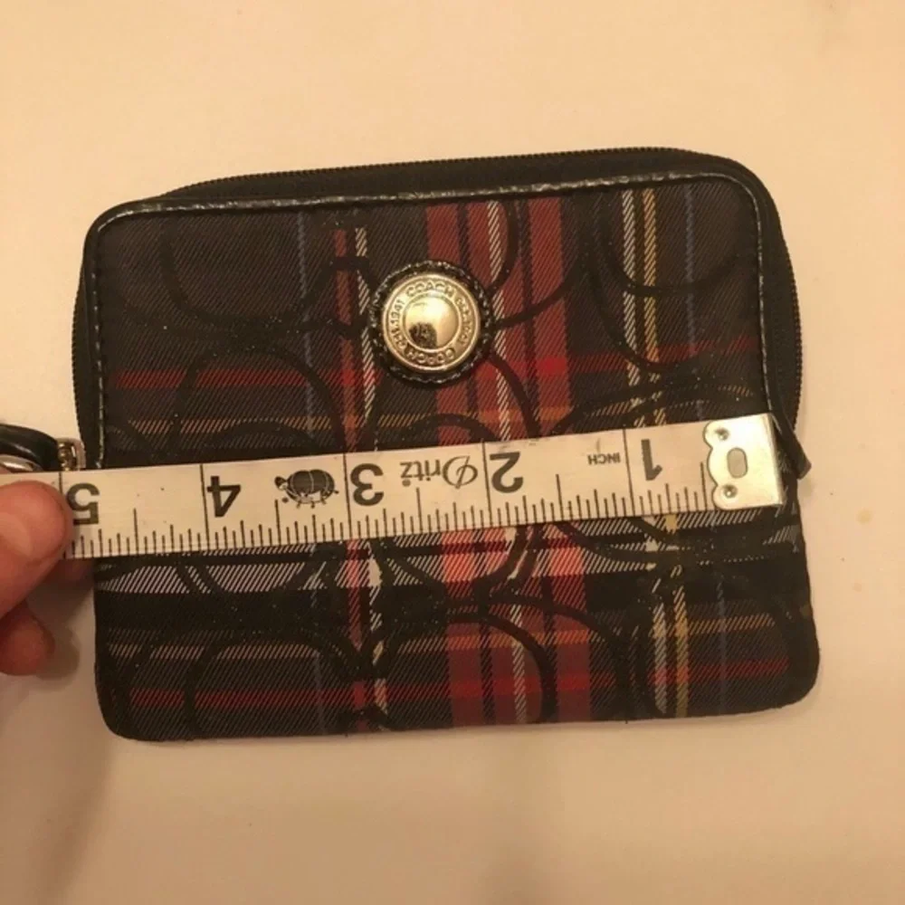 Coach mini wear